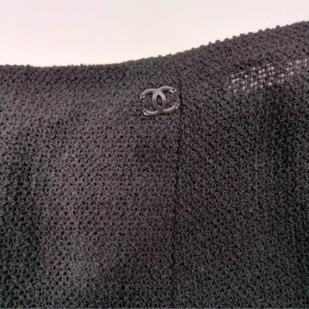 CHANEL Black Textured Wool-Blend Long Skirt 36 - Picture 4 of 8